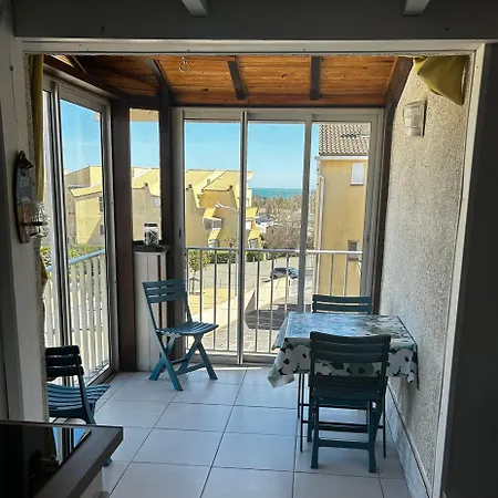 Apartament A A 100m De La *